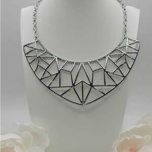 Silver Geometric Necklace NWOT